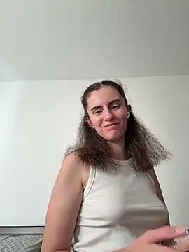 Snapshot of starlight_mo chatting on July 7, 2026, 4:33 pm starlight mo online show from July 7, 2026, 4:33 pm