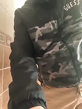 Papasote2345 online show from March 21, 2026, 1:37 pm