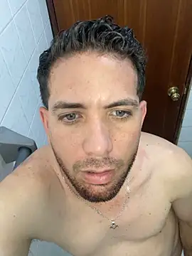 Snapshot of Digitel1 chatting on March 18, 2026, 6:55 pm Digitel1 online show from March 18, 2026, 6:55 pm