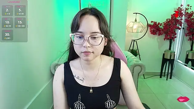 Shady bug online show from April 30, 2026, 8:26 pm
