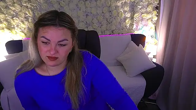 Snapshot of AlissyaGrayy chatting on June 25, 2026, 5:45 am AlissyaGrayy online show from June 25, 2026, 5:45 am