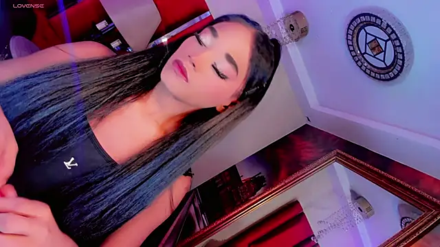 Snapshot of Paola_Delfino chatting on April 14, 2026, 11:38 am Paola Delfino online show from April 14, 2026, 11:38 am