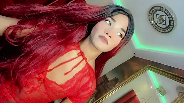 Snapshot of Paola_Delfino chatting on April 29, 2026, 5:30 pm Paola Delfino online show from April 29, 2026, 5:30 pm