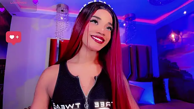 Paola Delfino online show from July 6, 2026, 11:51 am