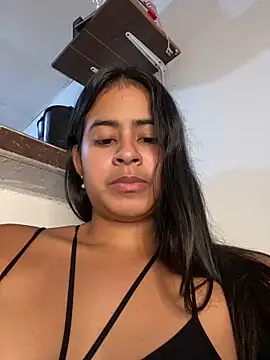 lucirganaxxx online show from April 5, 2026, 5:37 am