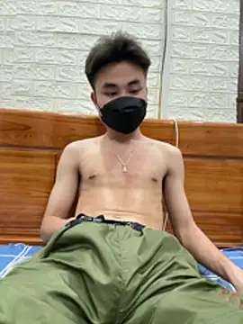 Hoanganhdayroii online show from April 9, 2026, 3:17 pm