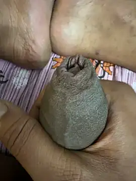 BisexualDaddy30 online show from May 11, 2026, 6:41 am
