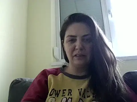Arya Malone online show from April 3, 2026, 11:19 am