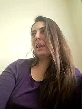 Arya Malone online show from April 29, 2026, 7:56 am