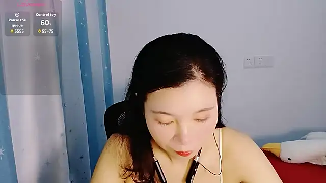 Snapshot of Lianzi-2026 chatting on May 2, 2026, 3:28 pm Lianzi-2026 online show from May 2, 2026, 3:28 pm