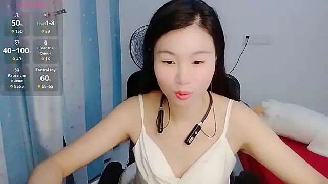 Snapshot of Lianzi-2026 chatting on June 26, 2026, 12:20 pm Lianzi-2026 online show from June 26, 2026, 12:20 pm