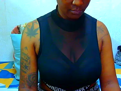 Snapshot of Tattooedgoddess33 chatting on March 25, 2026, 11:00 pm Tattooedgoddess33 online show from March 25, 2026, 11:00 pm