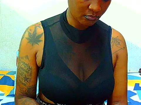Snapshot of Tattooedgoddess33 chatting on March 28, 2026, 7:13 pm Tattooedgoddess33 online show from March 28, 2026, 7:13 pm