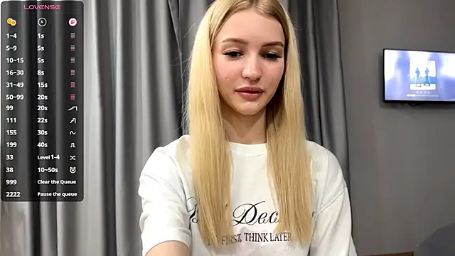 Snapshot of MelissaEvenns chatting on June 20, 2026, 3:37 pm MelissaEvenns online show from June 20, 2026, 3:37 pm