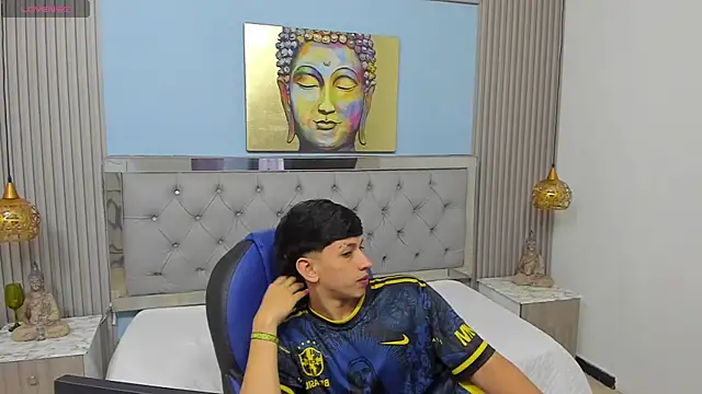 AdrianFranko online show from March 28, 2026, 1:33 pm