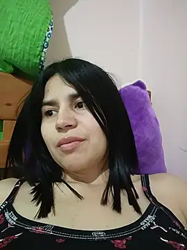 Snapshot of Cata_black chatting on May 13, 2026, 12:57 pm Cata black online show from May 13, 2026, 12:57 pm