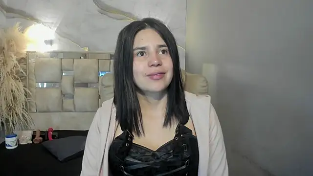 Snapshot of Cata_black chatting on June 12, 2026, 12:59 pm Cata black online show from June 12, 2026, 12:59 pm