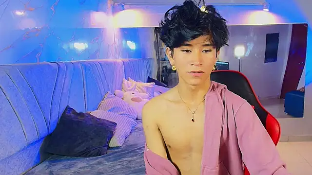 cococumps online show from April 30, 2026, 11:38 am
