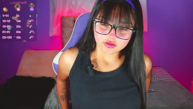 Snapshot of 1_Scarllet_ chatting on April 24, 2026, 1:02 pm 1 Scarllet online show from April 24, 2026, 1:02 pm