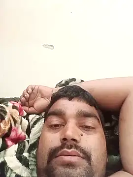 Snapshot of Leelaaji chatting on April 11, 2026, 1:32 am Leelaaji online show from April 11, 2026, 1:32 am