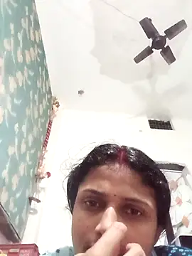Snapshot of Leelaaji chatting on April 23, 2026, 5:48 pm Leelaaji online show from April 23, 2026, 5:48 pm