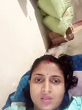 Snapshot of Leelaaji chatting on May 5, 2026, 4:48 pm Leelaaji online show from May 5, 2026, 4:48 pm