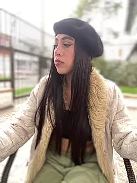 Ferrari Pink online show from March 17, 2026, 8:34 pm