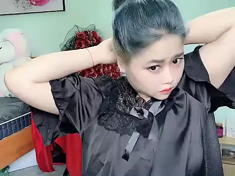 Snapshot of Nhanlu009 chatting on May 7, 2026, 9:14 am Nhanlu009 online show from May 7, 2026, 9:14 am