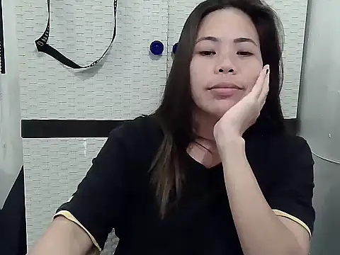 Snapshot of sweetciendy chatting on May 16, 2026, 1:43 pm sweetciendy online show from May 16, 2026, 1:43 pm