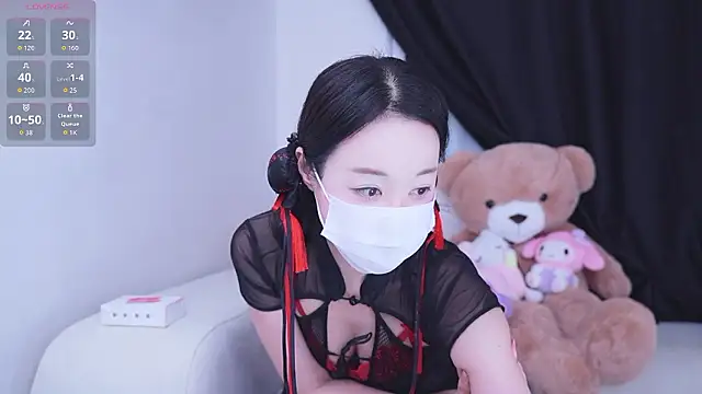 sexyjoy95 online show from April 20, 2026, 10:51 am