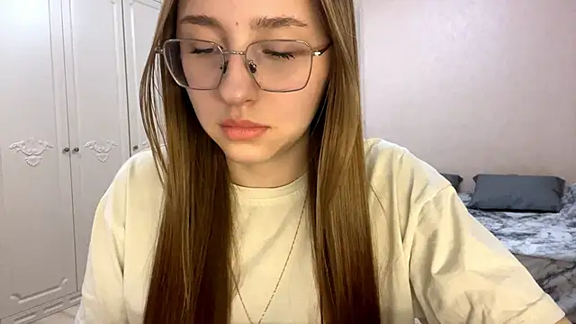 Vickyfaith online show from April 27, 2026, 8:29 pm