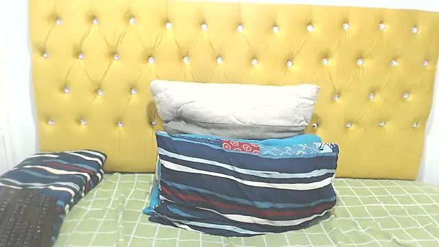 BubbleGumBADAss online show from April 13, 2026, 9:59 am