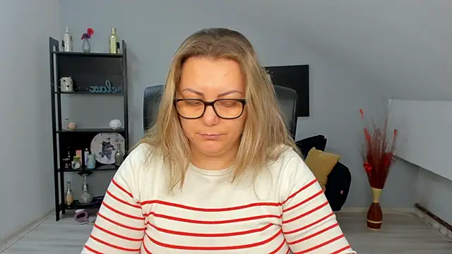 Snapshot of JessieRichards chatting on March 30, 2026, 6:36 am JessieRichards online show from March 30, 2026, 6:36 am