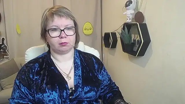 BonnnyBoobsy online show from April 11, 2026, 5:45 am