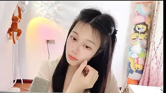 QQ-7890 online show from April 15, 2026, 12:12 pm