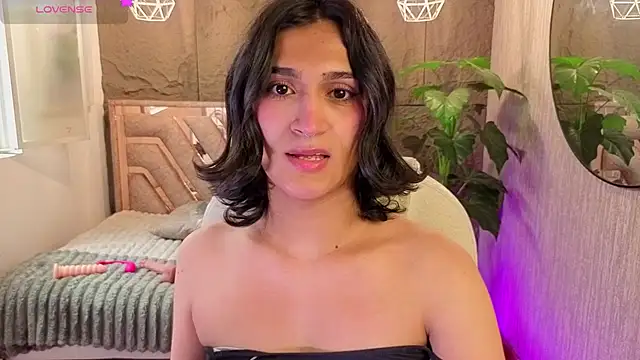 Zoee Kiss  online show from July 19, 2026, 7:50 pm