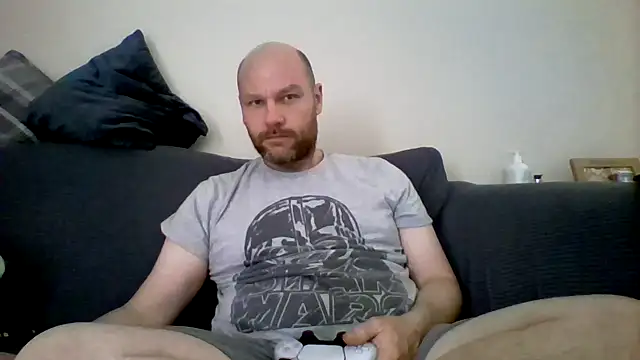 Snapshot of pitch_122 chatting on May 29, 2026, 10:35 am pitch 122 online show from May 29, 2026, 10:35 am