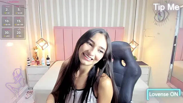 LIZZY VALL online show from April 22, 2026, 7:26 pm