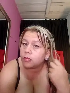 ScarletBigTitties online show from April 5, 2026, 11:40 am