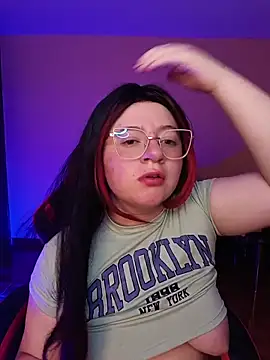 Gigi hart7 online show from May 13, 2026, 3:26 am