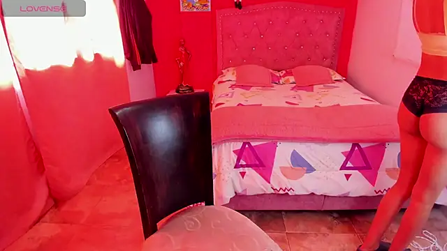 Snapshot of Sofia_Hot_Latina chatting on April 8, 2026, 8:20 pm Sofia Hot Latina online show from April 8, 2026, 8:20 pm