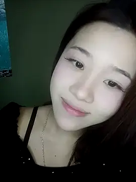 Luna beautifullll online show from March 31, 2026, 5:52 am