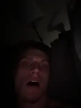 RAVENTREY1 online show from March 30, 2026, 4:46 am