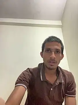 Snapshot of cool_guy_1 chatting on March 19, 2026, 6:39 am cool guy 1 online show from March 19, 2026, 6:39 am