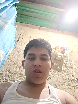 alee28728 online show from April 21, 2026, 7:36 am