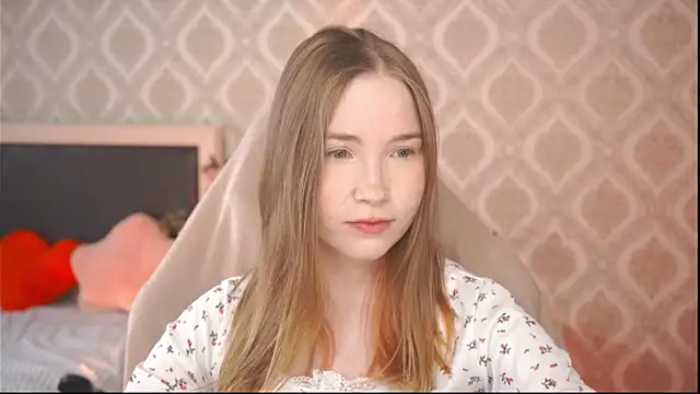 Snapshot of Linallu chatting on April 7, 2026, 8:59 am Linallu online show from April 7, 2026, 8:59 am