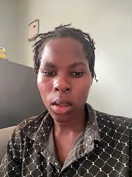 Snapshot of vvhffrd chatting on March 24, 2026, 12:43 pm vvhffrd online show from March 24, 2026, 12:43 pm