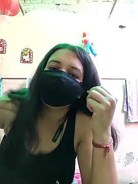 REENA-STRIP online show from May 4, 2026, 5:58 am