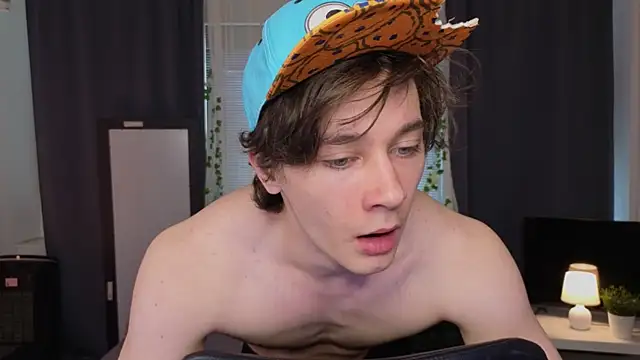 KevinStrike online show from March 26, 2026, 2:44 pm