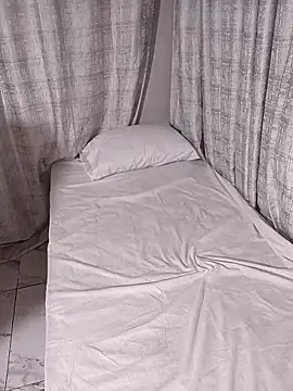 BabeThandi online show from March 24, 2026, 7:52 pm